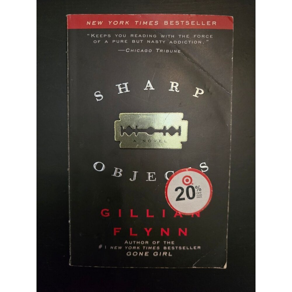 Sharp Objects by Gillian Flynn Thriller Book - Picture 1 of 4
